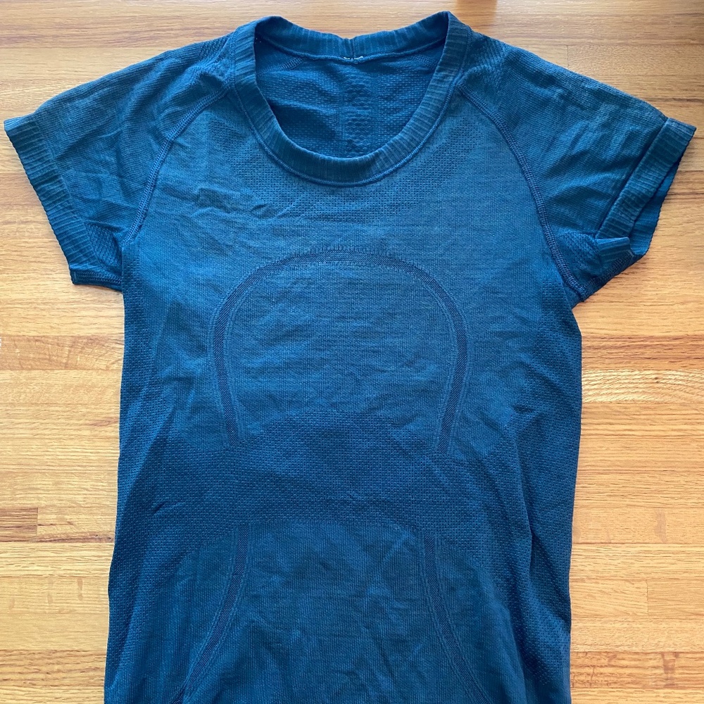 Lululemon swiftly tech shortsleeve